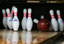 Ten pin bowling alley