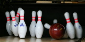 Ten pin bowling alley